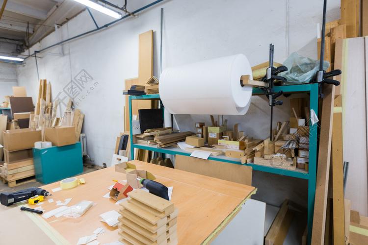 生产,制造和木工行业概念-家具厂包装车间木工工厂包装车间